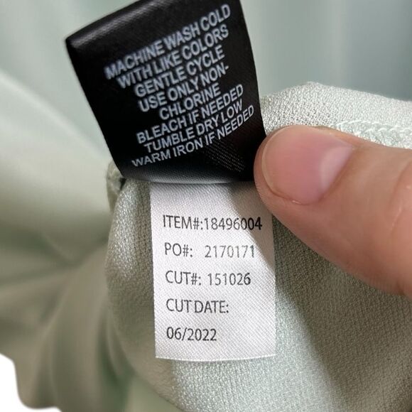 Torrid Light Blue Studio Crepe Jersey Mock Neck Lace Inset Top Plus Size 3 / 3X - Picture 6 of 6